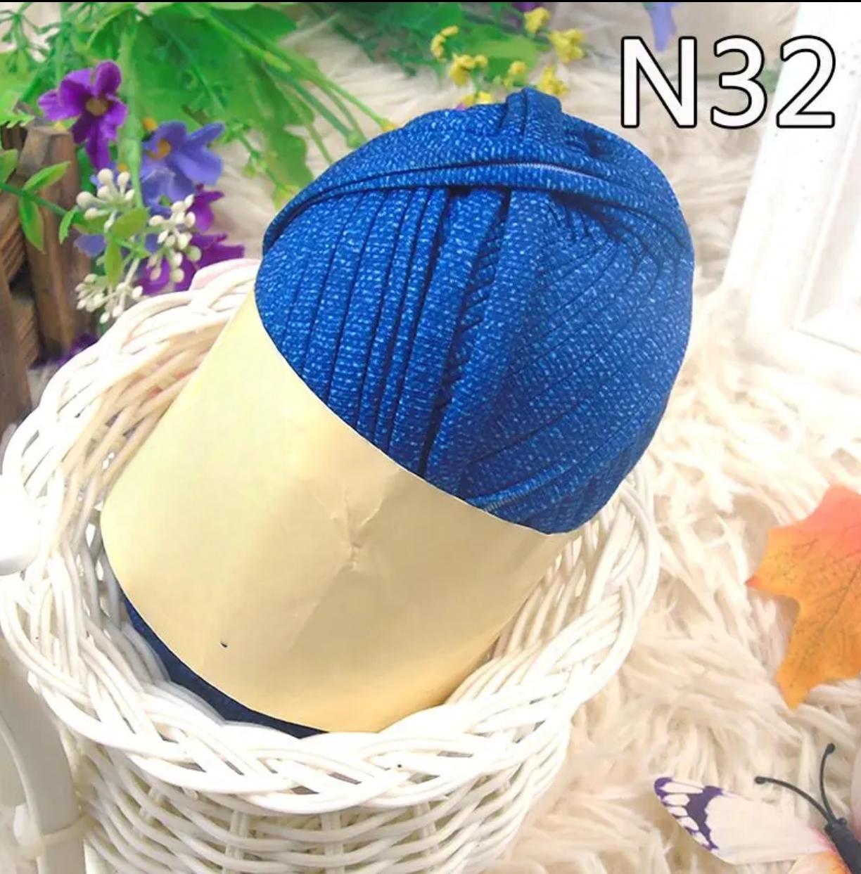 Polyester Fabric Knitting Yarn, Colorful Cloth T-Shirt Yarn Fabric Crochet Cloth for DIY Knitted Art 100g