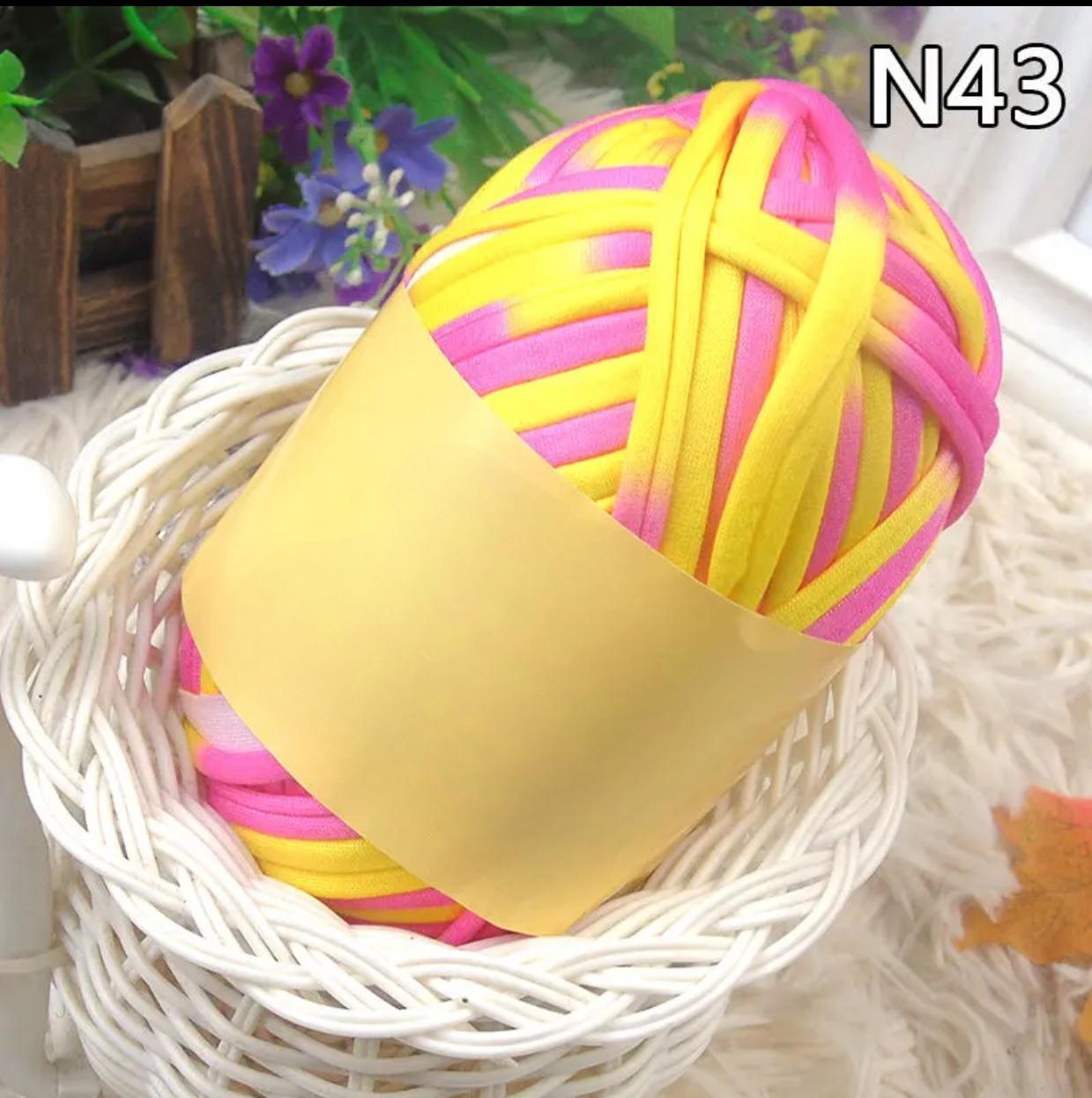 Polyester Fabric Knitting Yarn, Colorful Cloth T-Shirt Yarn Fabric Crochet Cloth for DIY Knitted Art 100g